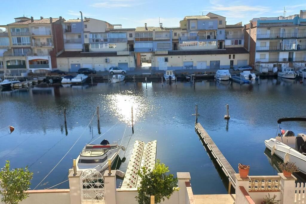 Ideal Relajarse Apartment *